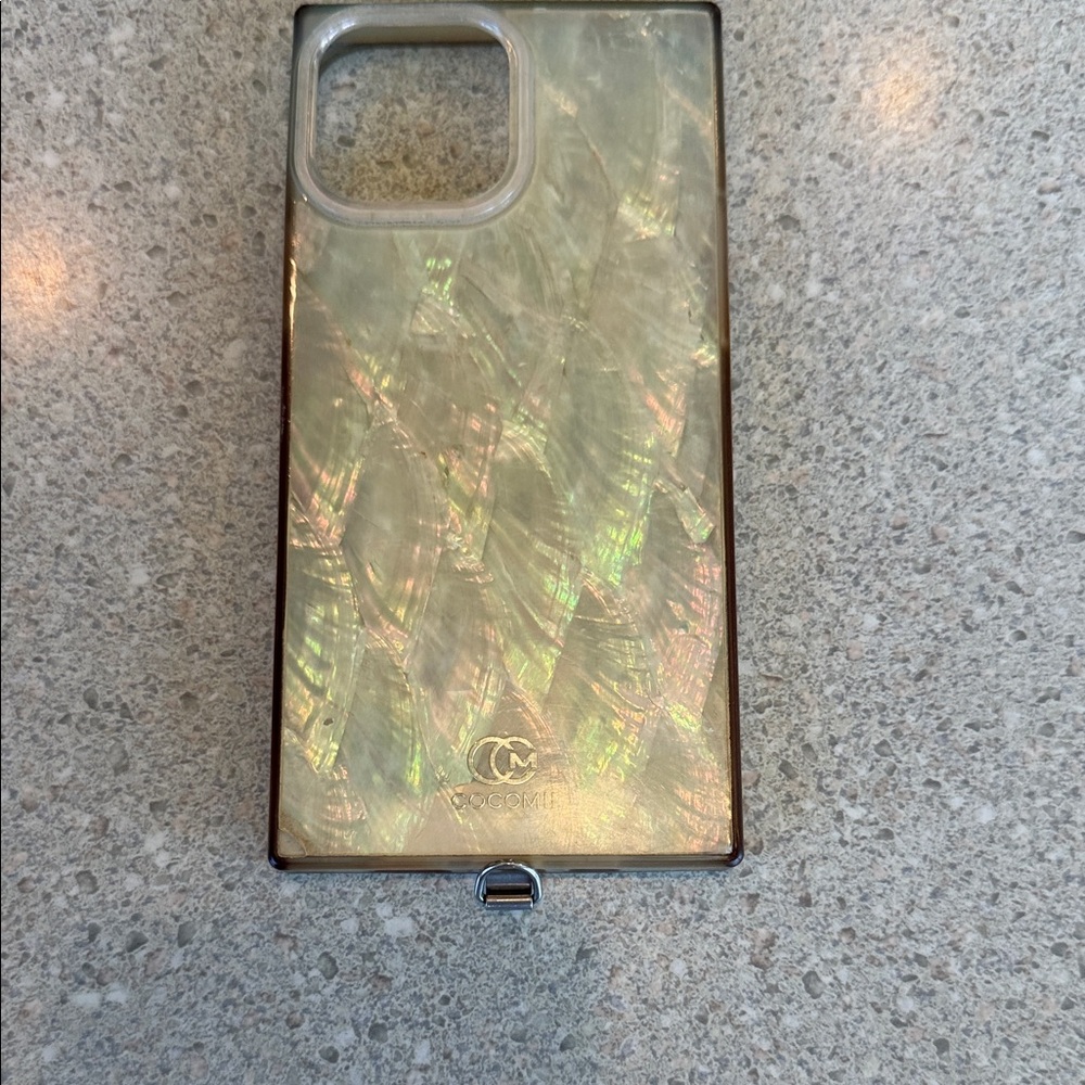 Design Iridescent Pearl Phone Case - Champagne